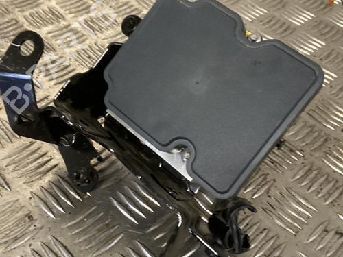 Used ABS pump ABS pump RENAULT MASTER III Van (FV) 2.3 dCi 125 FWD (FV0C, FV0D, FV0G, FV0H, FV0J, FV0K,... (125 hp) 32445867 32445867