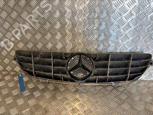 Used Grille Grille 37865924 37865924
