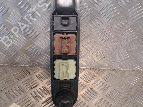 left-front-window-switch-renault-zoe-bfm_-2012-24883101 main image