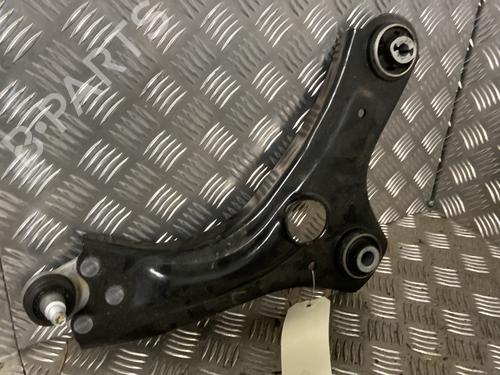 right-front-suspension-arm-renault-clio-v-b7_-2019-30745395 main image