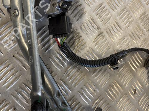 Used Front wiper motor Front wiper motor DACIA SANDERO II TCe 90 (B8M1, B8MA, B8AC) (90 hp) 33565937 33565937