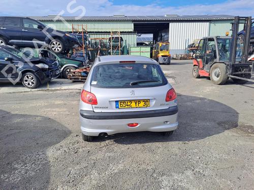 Pièces Détachées Usagées PEUGEOT 206 Hatchback (2A/C) 1.4 HDi eco 70 4912578