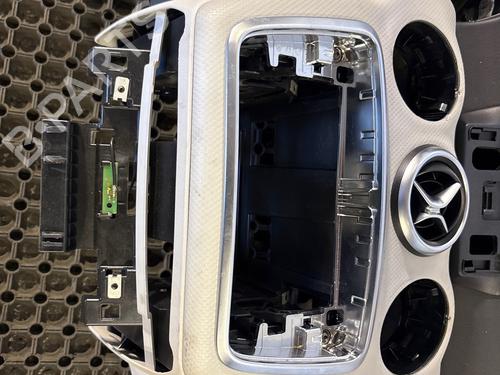 Dashboard MERCEDES-BENZ A-CLASS (W176) A 200 (176.043) | BP34098125C46 - Image 10