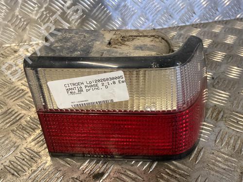 Højre baglygte CITROËN XANTIA (X1_, X2_) 1.8 i 16V (110 hp) 33199057