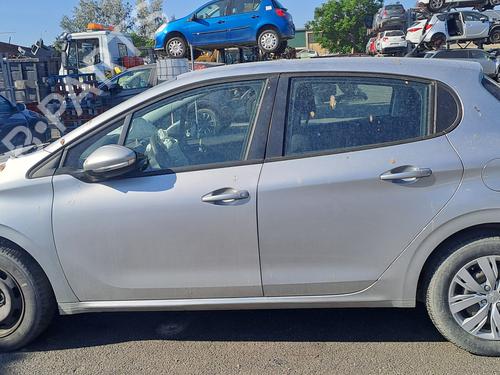 Left mirror PEUGEOT 208 I (CA_, CC_) 1.4 HDi | BP29255173C26 