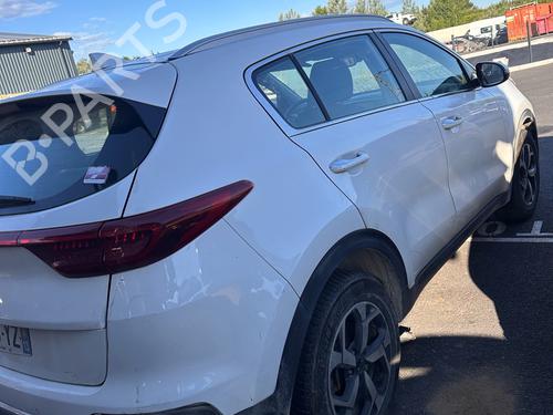 Left tailgate light KIA SPORTAGE IV (QL, QLE) 1.6 CRDi | BP36654809C79 - Image 8
