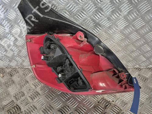 Used Right taillight Right taillight RENAULT CLIO III (BR0/1, CR0/1) 1.5 dCi (BR17, CR17) (86 hp) 39521789 39521789