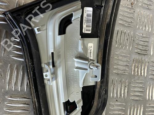 right-tailgate-light-citroen-c4-ii-nc_-16-bluehdi-100-9808624780-2009-22905227 main image