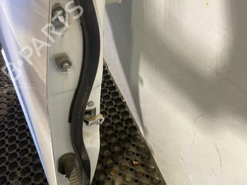 right-front-door-nissan-nv200-van-2010-29993706 main image