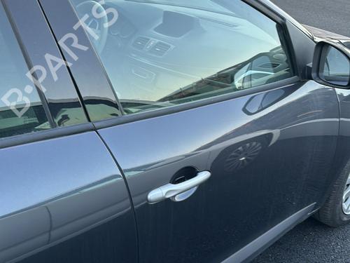 Used Right front door RENAULT MEGANE III Hatchback (BZ0/1_, B3_) 1.5 dCi (106 hp) 22700453