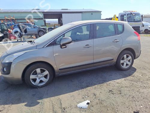 Left mirror PEUGEOT 3008 I MPV (0U_) 1.6 HDi | BP22096873C26 