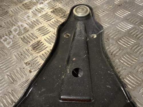 Used Right rear suspension arm RENAULT TWIZY (MAM_) 80 (18 hp) 22095165