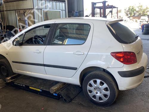 Left front fenders PEUGEOT 307 (3A/C) 1.6 HDi | BP24377612C41 
