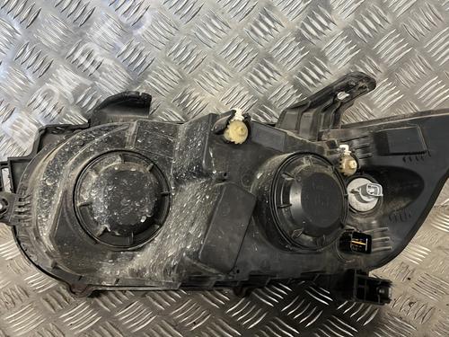 Used Right headlight Right headlight CHEVROLET AVEO Saloon (T300) 1.2 (86 hp) 25888782 25888782