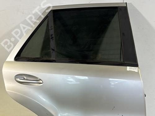 Used Right rear door MERCEDES-BENZ M-CLASS (W164) ML 320 CDI 4-matic (164.122) (224 hp) 25732241