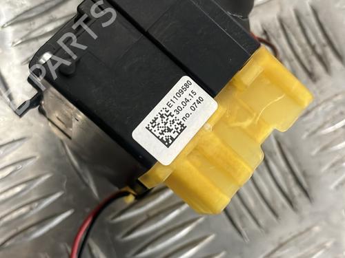 Used Switch Switch RENAULT TWINGO III (BCM_, BCA_) 1.0 SCe 70 (71 hp) 23790032 23790032