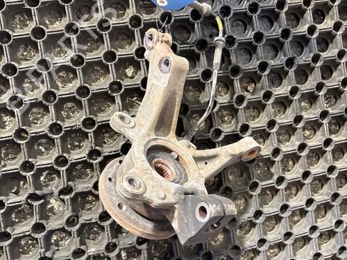 right-front-steering-knuckle-dacia-sandero-ii-2012-38953577 main image