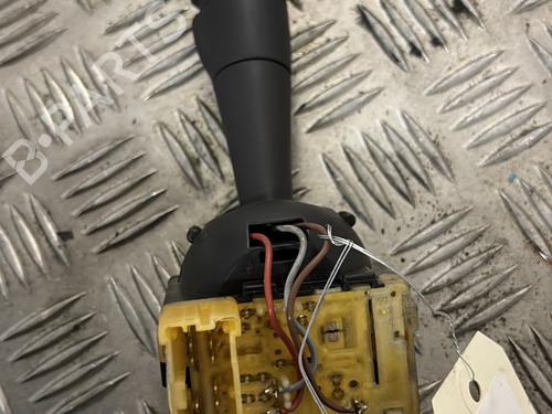 Used Switch RENAULT CAPTUR I (J5_, H5_) 1.5 dCi 90 (J5N4, J5M5, J5MW, J5M6, J5AL, J5AJ) (90 hp) 30683365