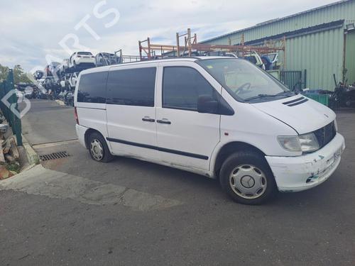 Right front indicator MERCEDES-BENZ VITO Bus (W638) 113 2.0 (638.114, 638.194) | BP22095654C33 