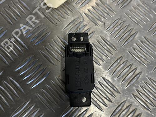 Used Switch Switch RENAULT KADJAR (HA_, HL_) 1.5 dCi 110 (HLA3) (110 hp) 27303177 27303177