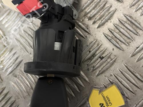 Used Ignition barrel Ignition barrel RENAULT MASTER III Van (FV) 2.3 dCi 100 FWD (FV0A, FV0B, FV0G, FV0K, FV0H) (101 hp) 30683338 30683338