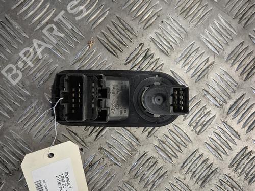 Used Left front window switch Left front window switch RENAULT TRAFIC II Van (FL) 2.0 dCi 115 (FL01, FL0U, FL00, FL0H, FL0M) (114 hp) 36168527 36168527