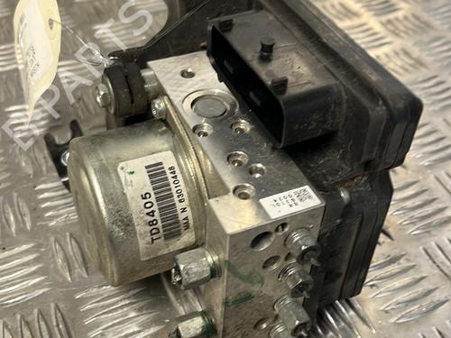 Used ABS pump NISSAN JUKE (F15) 1.5 dCi (110 hp) 25151627