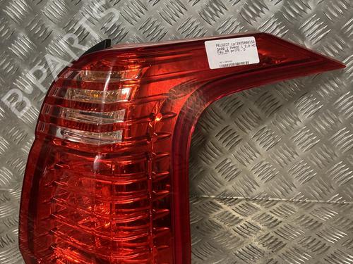 Right taillight PEUGEOT 5008 (0U_, 0E_) 2.0 HDi 150 / BlueHDi 150 | BP30927752C35 