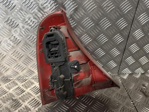 Used Right taillight Right taillight 32093440 32093440