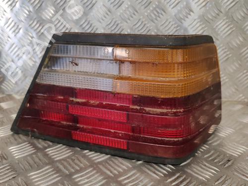 Used Right taillight MERCEDES-BENZ 124 Saloon (W124) 300 D (124.130) (113 hp) 25587749