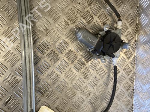 Rudehejsemekanisme Højre foran Rudehejsemekanisme Højre foran RENAULT CLIO II (BB_, CB_) 1.5 dCi (B/CB07) (65 hp) 33834786 33834786