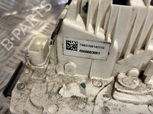 rear-right-lock-maserati-levante-suv-m161-2016-31880353 main image