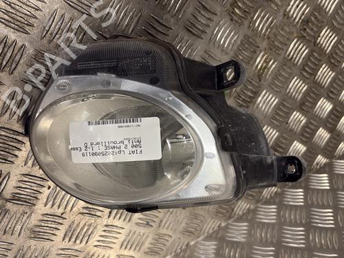 Feu de brouillard avant droit FIAT 500 (312_) 1.2 (312AXA1A) (69 hp) 31916976