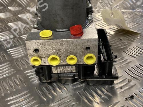 Used ABS pump LAND ROVER RANGE ROVER SPORT I (L320) 2.7 D 4x4 (190 hp) 22095967