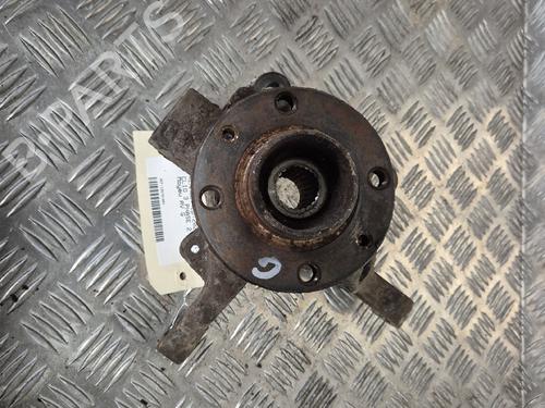 Used Left front steering knuckle Left front steering knuckle RENAULT CLIO III (BR0/1, CR0/1) 1.5 dCi (C/BR0G, C/BR1G) (68 hp) 34636522 34636522