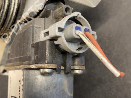 Used Front left window mechanism Front left window mechanism RENAULT TWINGO II (CN0_) 1.5 dCi 75 (75 hp) 20344573 20344573