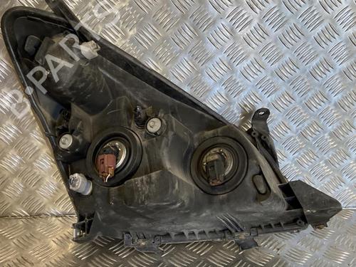 Left headlight TOYOTA COROLLA Verso (ZER_, ZZE12_, R1_) 2.2 D-4D (AUR10_, AUR10R) | BP20348483C28 