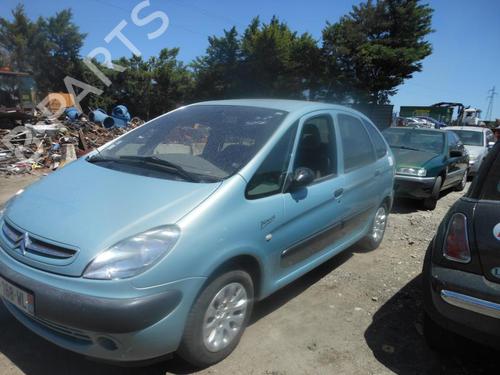 Right headlight CITROËN XSARA PICASSO (N68) 2.0 HDi | BP20344567C29 