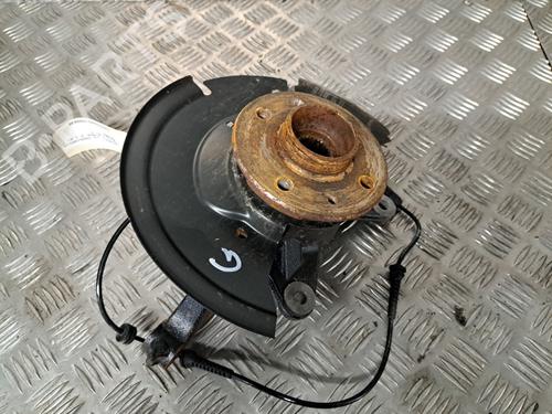 Used Left front steering knuckle RENAULT CLIO V (B7_) 1.6 E-TECH 140 (B7MU) (140 hp) 29895770