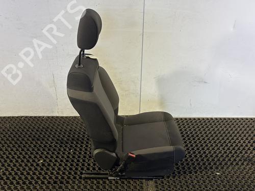 Right front seat CITROËN C3 III (SX) 1.2 THP 110 (SXHNPS, SXHNZT, SXHNZ6) | BP26523094C16 - Image 3