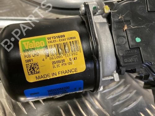 Used Front wiper motor Front wiper motor RENAULT CAPTUR II (HF_) TCe 130 (HFMF) (131 hp) 22096055 22096055