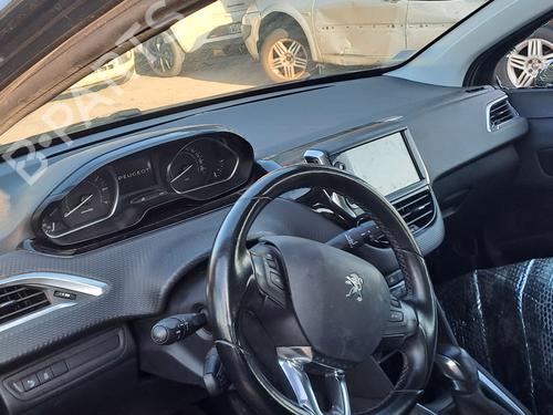 Brukte deler til PEUGEOT 208 I (CA_, CC_) 1.2 VTI 82 4935654