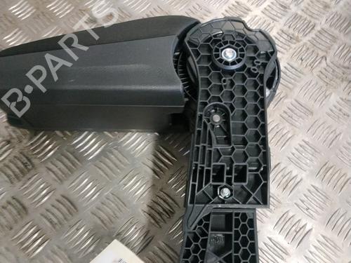 Used Armrest / Center console SKODA FABIA III (NJ3) 1.0 (60 hp) 31939860