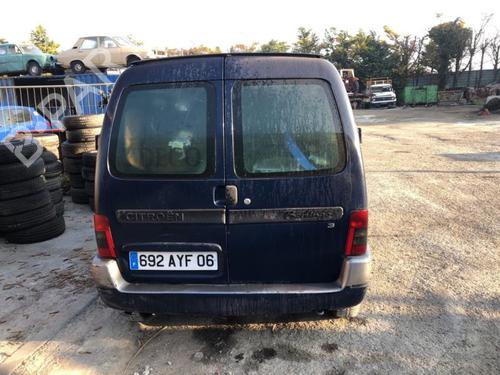 Grille CITROËN BERLINGO / BERLINGO FIRST Box Body/MPV (M_) 1.9 D 70 (MBWJZ, MCWJZ) | BP20347471C40 
