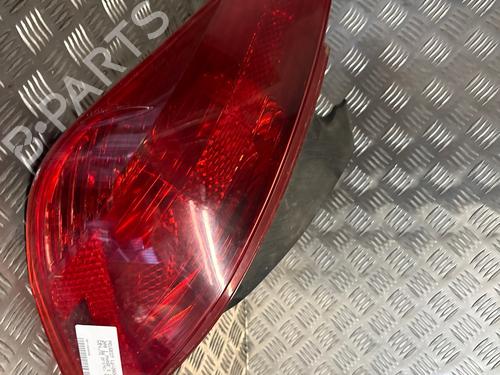 left-taillight-peugeot-308-i-4a_-4c_-2007-2008-2009-2010-2011-2012-2013-2014-2015-2016-37865927 main image
