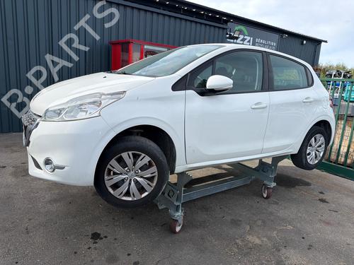 Used Parts PEUGEOT 208 I (CA_, CC_) 1.4 HDi 5007744