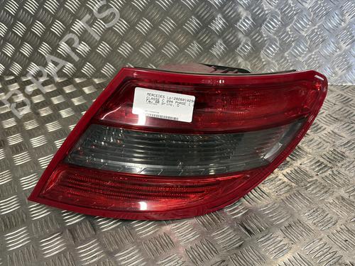 Used Right taillight MERCEDES-BENZ C-CLASS (W204) C 200 CDI (204.001) (136 hp) 32235984