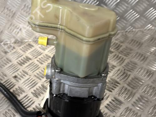 Used Steering pump RENAULT KANGOO Express (FC0/1_) 1.5 dCi (FC07, FC1R) (65 hp) 31025494