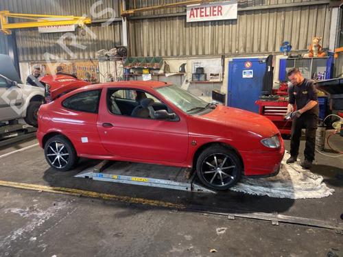 Right taillight RENAULT MEGANE I Coach (DA0/1_) 1.6 e (DA0F) | BP20347310C35 