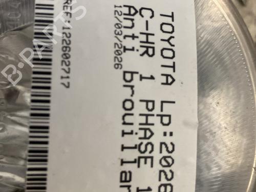 right-front-fog-light-toyota-c-hr-_x1_-2016-33046854 main image